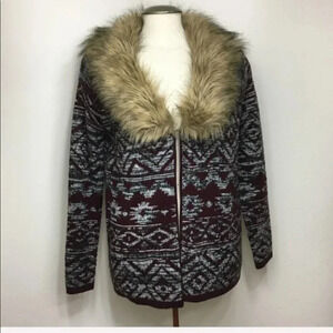 Forever 21 - Faux Fur Collar Y2K Sweater